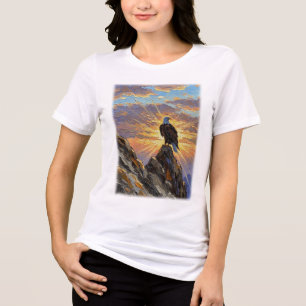 Weißkopfseeadler auf Berggipfel bei Sonnenaufgang  Tri-Blend Shirt