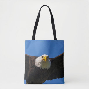 Weißkopfseeadler Flug nah Tasche