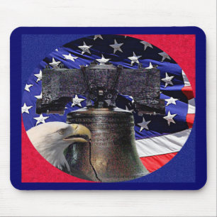 Weißkopfseeadler, Glocke und Flagge Mousepad