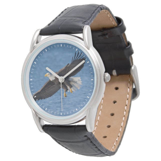 Weißkopfseeadler im Flug Armbanduhr (Schrägansicht)