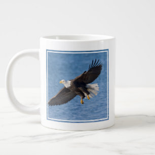Weißkopfseeadler im Flug Jumbo-Tasse