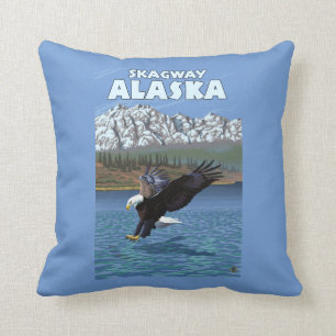 Weißkopfseeadler-Tauchen - Skagway, Alaska Kissen