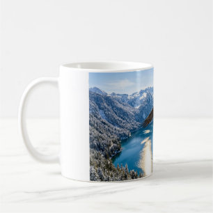 Weißkopfseeadler über einem See schwebend Kaffeeta Kaffeetasse