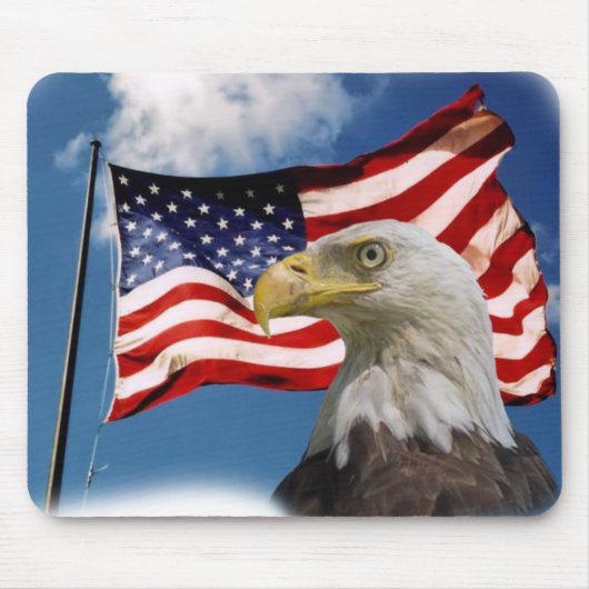 Weißkopfseeadler und Flagge Mousepad (Vorne)