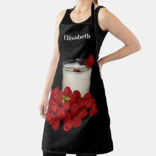 Weißmilch mit roten Himbeeren Schürze