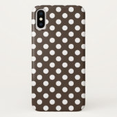 Weißpolka-Punkte auf braun Case-Mate iPhone Hülle (Rückseite)