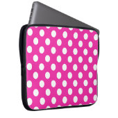 Weißpolka-Punkte auf Fuchsia Laptopschutzhülle (Vorne Rechts)