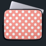 Weißpolka-Punkte auf Pfirsich Laptopschutzhülle<br><div class="desc">Weißpolka-Punkte auf Pfirsich</div>
