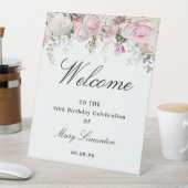 Weißrosa Flora Herzlich Willkommen am 70. Geburtst Sockelschild (In Situ)