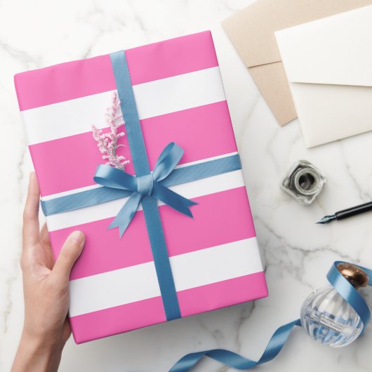Weißrosa, horizontal gestreift geschenkpapier (Schenken)
