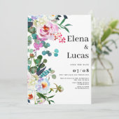 Weißrosa Pink-Pink-Pfefferminz Hochzeit mit Blumen Einladung (Stehend Vorderseite)