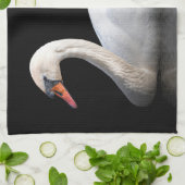 Weißschwan auf schwarz geschirrtuch (Gefaltet)