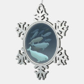 Weißwal-Wal-Verzierungs-personalisierte Schneeflocken Zinn-Ornament (Rechts)