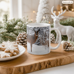 Weißwedelhirsch im Winter-Schnee Kaffeetasse