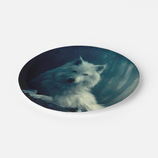 Weißwolf im Nachtwald Pappteller (Schrägansicht)