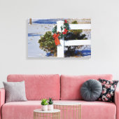 Weißzaun mit Schnee und eine Leinwand mit Bow-Stre (Insitu (Wohnzimmer))