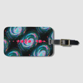 Weit entfernt grüne Spiralgalaxien im Weltraum Gepäckanhänger (Vorderseite (Horizontal))