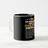 Weit und Mutter im Recht von der Tochter im Recht Zweifarbige Tasse (Vorderseite Links)