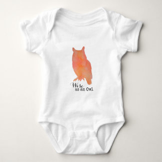 Weite wie eine Owl typografische Wasserfarbe Baby Strampler