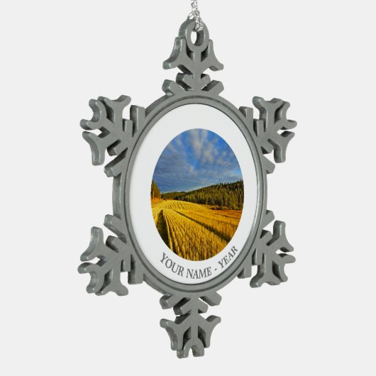 Weizen-Feld nach Ernte 2 Schneeflocken Zinn-Ornament (Links)