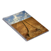 Weizenfeld mit Traktor Tracks Notizblock (Rechte Seite)