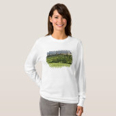 Weizenfeld und ferner Monteriggioni, im T-Shirt (Vorne ganz)