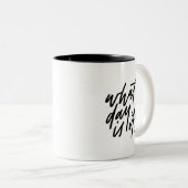 Welchen Tag wird es von Hand geschrieben? Zweifarbige Tasse (VorderseiteRechts)