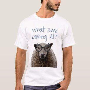 Welches Mutterschaf, das betrachtet T-Shirt