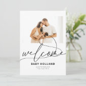 Welcome Baby Foto Moderne Minimalistische Geburt Ankündigung (Stehend Vorderseite)