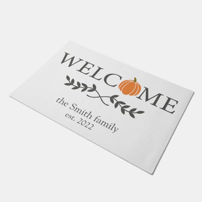 Welcome Pumpkin Personalisiert Fußmatte (Schrägansicht)