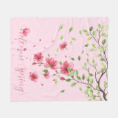 Welcome Spring with Romantic Pink Cherry Blossom Fleecedecke (Vorderseite (Horizontal))