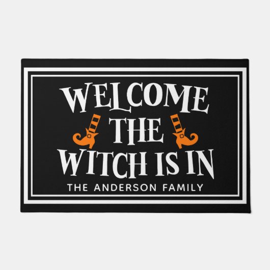 "Welcome, The Witch Is In" Funny Halloween Fußmatte (Vorderseite)
