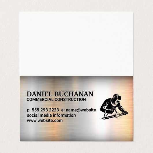 Welder Working on Steel | Metallic Background Visitenkarten (Außenseite Aufgefaltet)