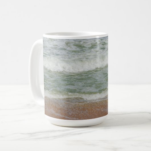 Wellen auf dem tropischen Strand Kaffeetasse (Vorderseite Links)