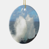 Wellen, die auf einem vulkanischen Ufer brechen Keramikornament (Rechts)