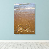 Wellen, die gegen Kiesel auf einer Strand-Leinwand Leinwanddruck (Insitu (Holzboden))