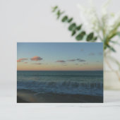 Wellen, die in der Sonnenuntergang-Landschaft abst (Stehend Vorderseite)