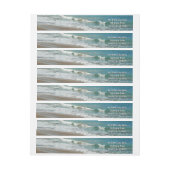 Wellen, die sich am türkisblauen Meer am Strand sa (Bogen)