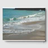 Wellen, die sich am türkisblauen Meer am Strand sa Gästebuch (Rückseite)