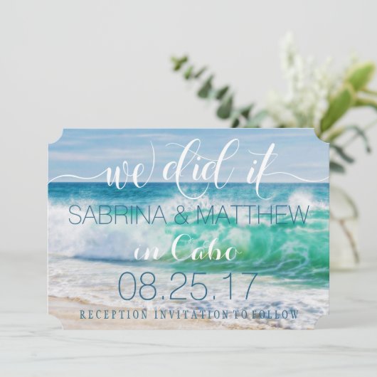 Wellen im Ozean brechen wir zusammen Einladung (Stehend Vorderseite)