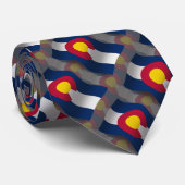 Wellenartig bewegende Flagge Colorados Krawatte (Gerollt)