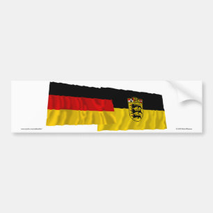 Wellenartig bewegende Flaggen Deutschlands u. Autoaufkleber