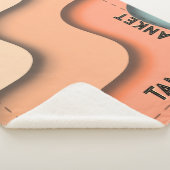 Welliges 3D-Retro-Einzelname mit Ecktext Sherpadecke (3/4)