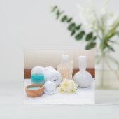 Wellness-Center-Ausrüstung Salzhandtuch und Kräute Postkarte (Stehend Vorderseite)