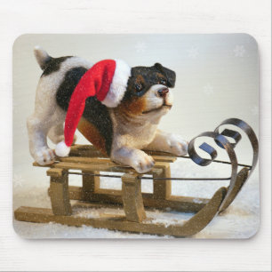 Welpe auf einem Schlitten Mousepad