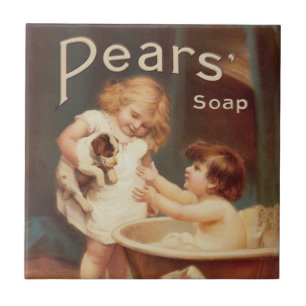 Welpe beim Baden Vintage Antik Fliese