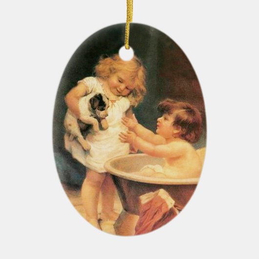 Welpe, die ein Bad Vintag antike Keramikornament (Vorne)