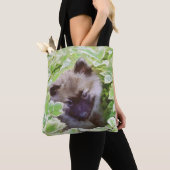 Welpe im Garten Malerei Original Kunst Tasche (Von Nahem)