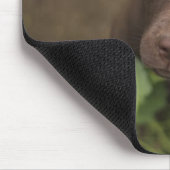 Welpe im Gras Mousepad (Ecke)