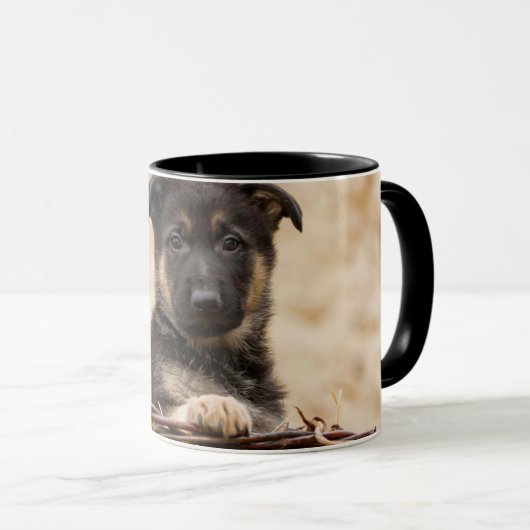 Welpe in Basket Tasse (VorderseiteRechts)